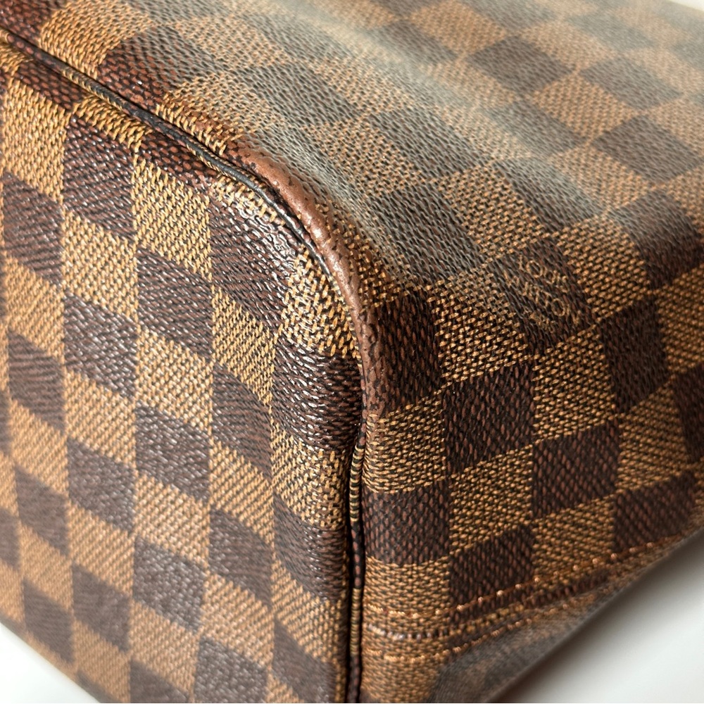 Louis Vuitton DE Neverfull MM Cherry Tote - Picture 5 of 16